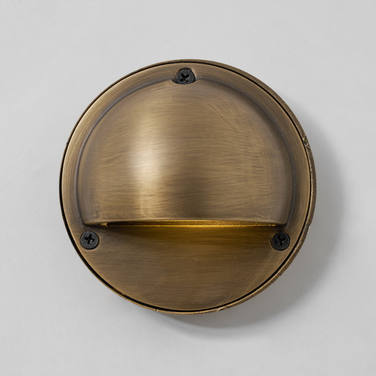 Hardy Wall Lamp