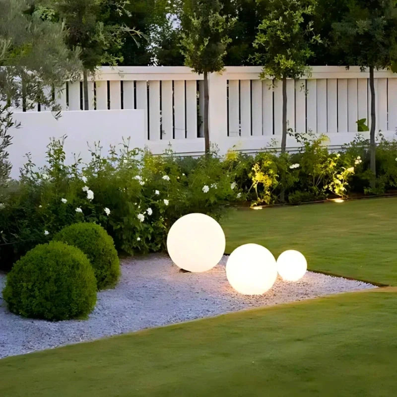 Solar garden ball light – 16 colors with remote control