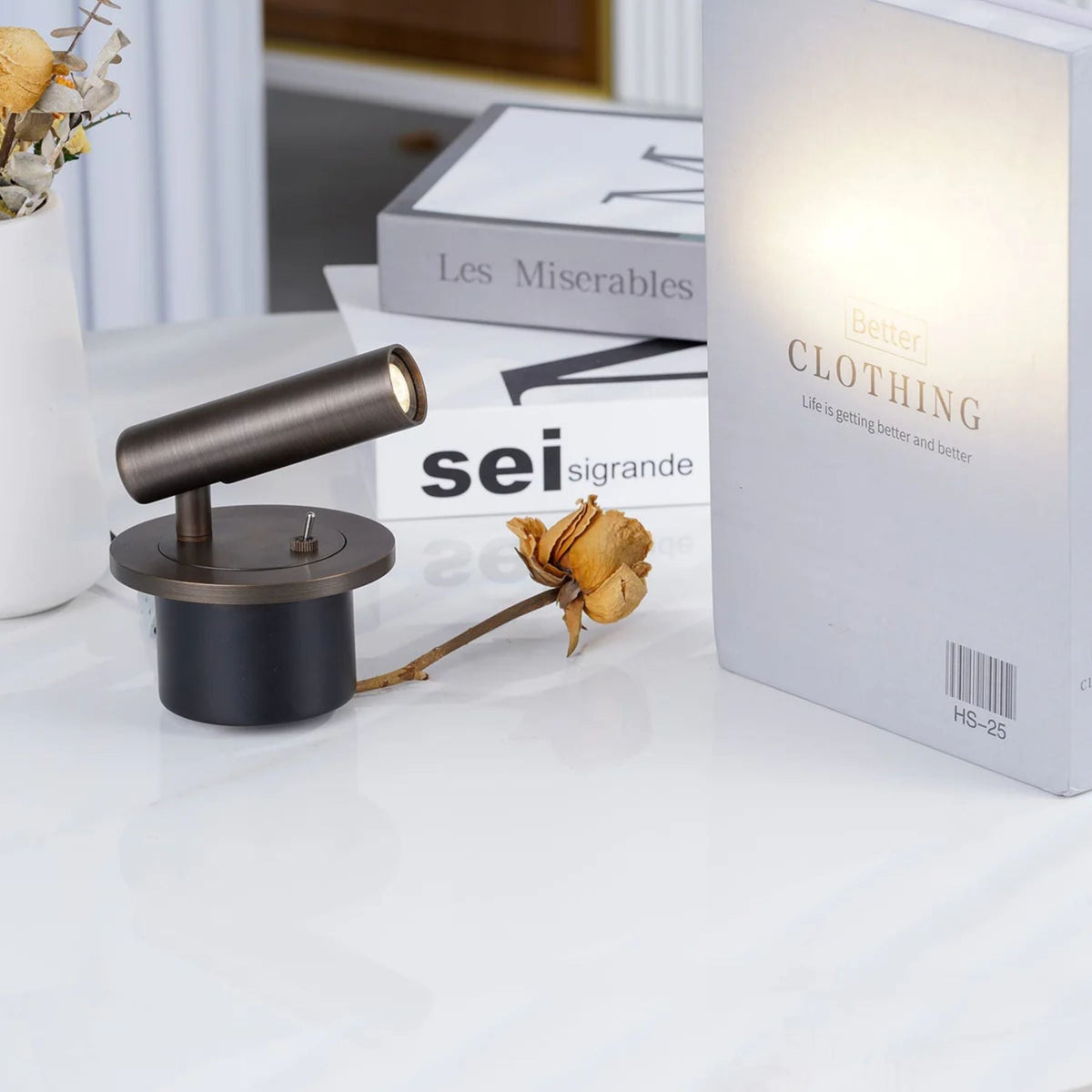 Adjustable Metal Wall Reading Lamp with Cylindrical Head