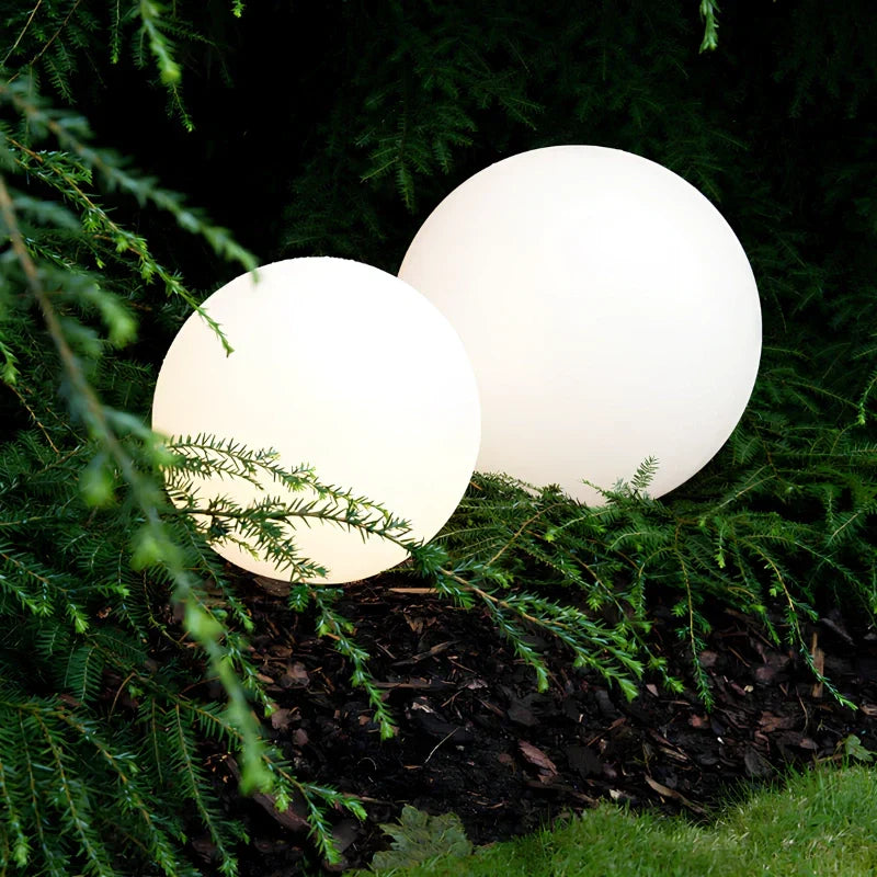 Solar garden ball light – 16 colors with remote control