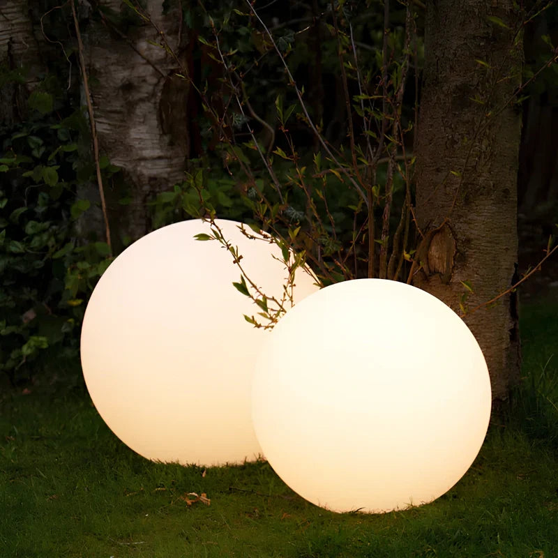 Solar garden ball light – 16 colors with remote control