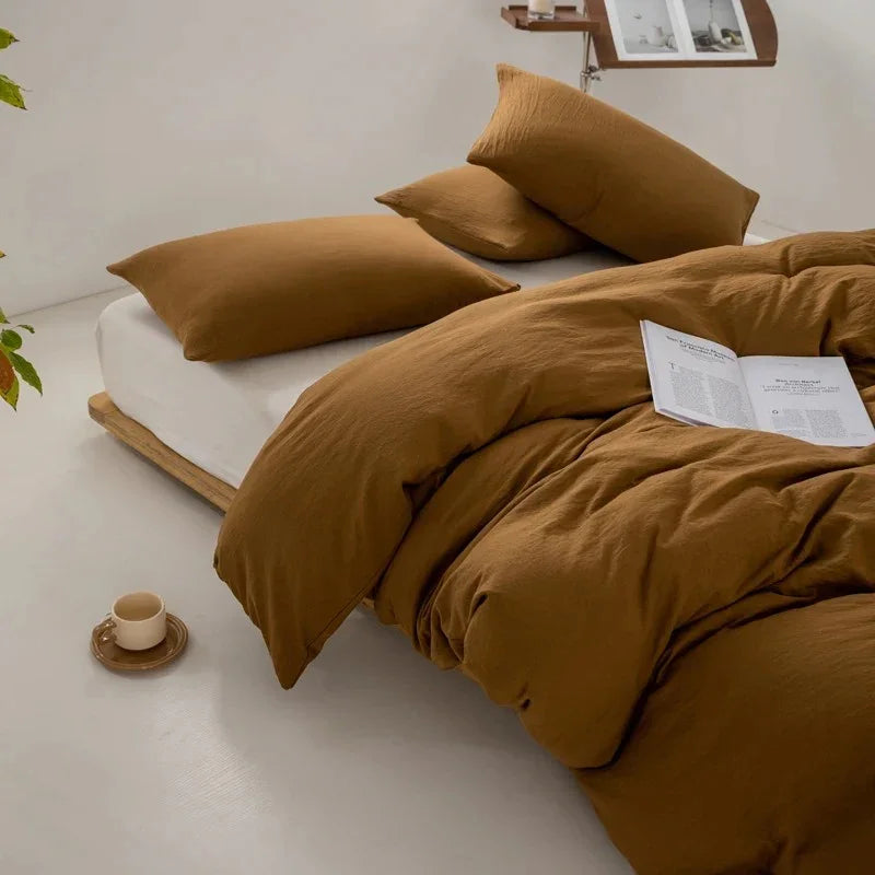 Elegant Quilt and Pillowcase Set