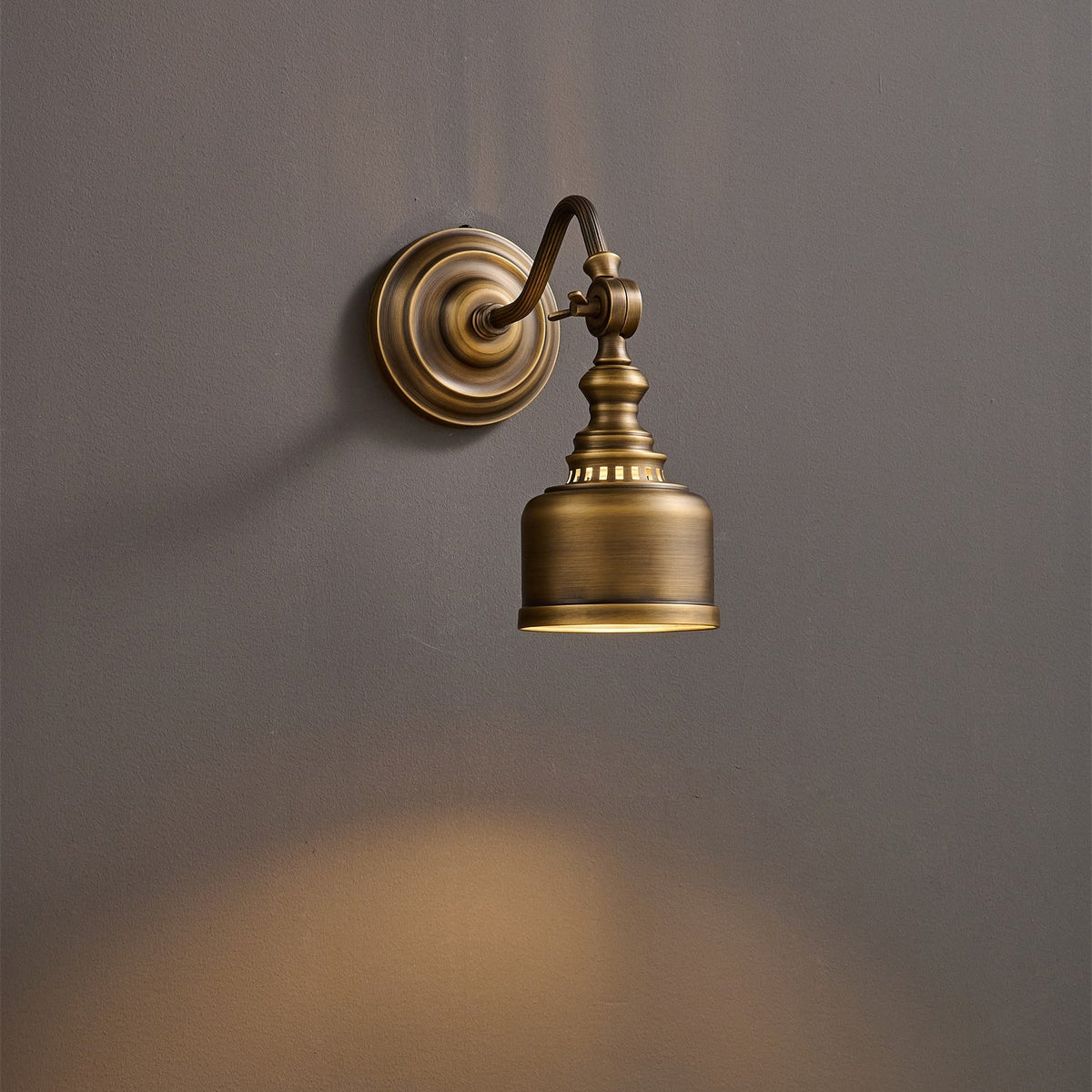 Addison Gooseneck Wall Lamp