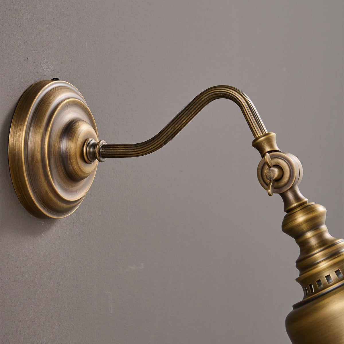Addison Gooseneck Wall Lamp