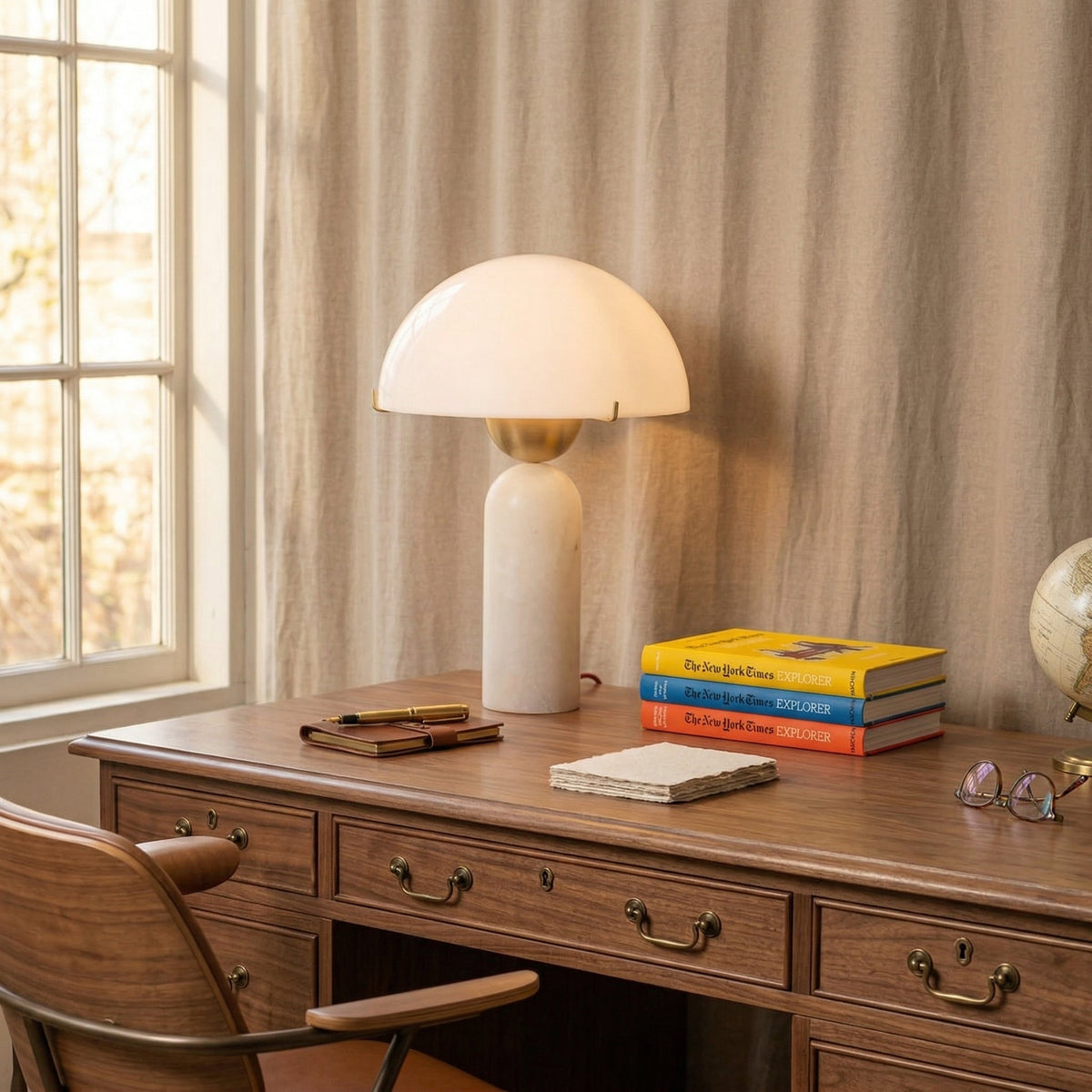 Peono Alabaster Table Lamp