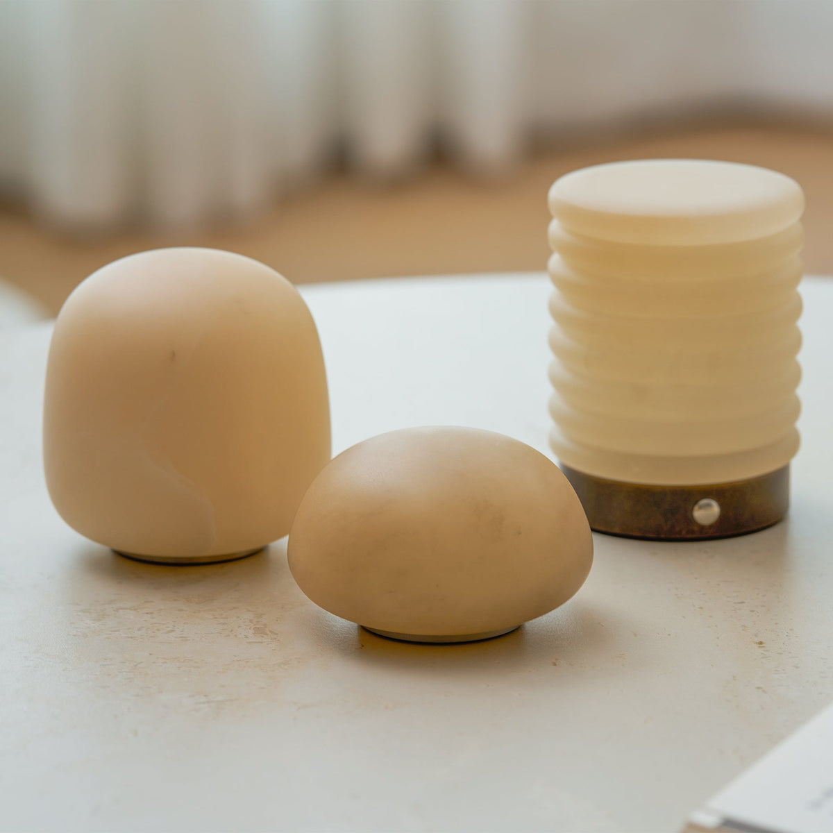 Alabaster Petite Portable Lamp (Built-in Battery)