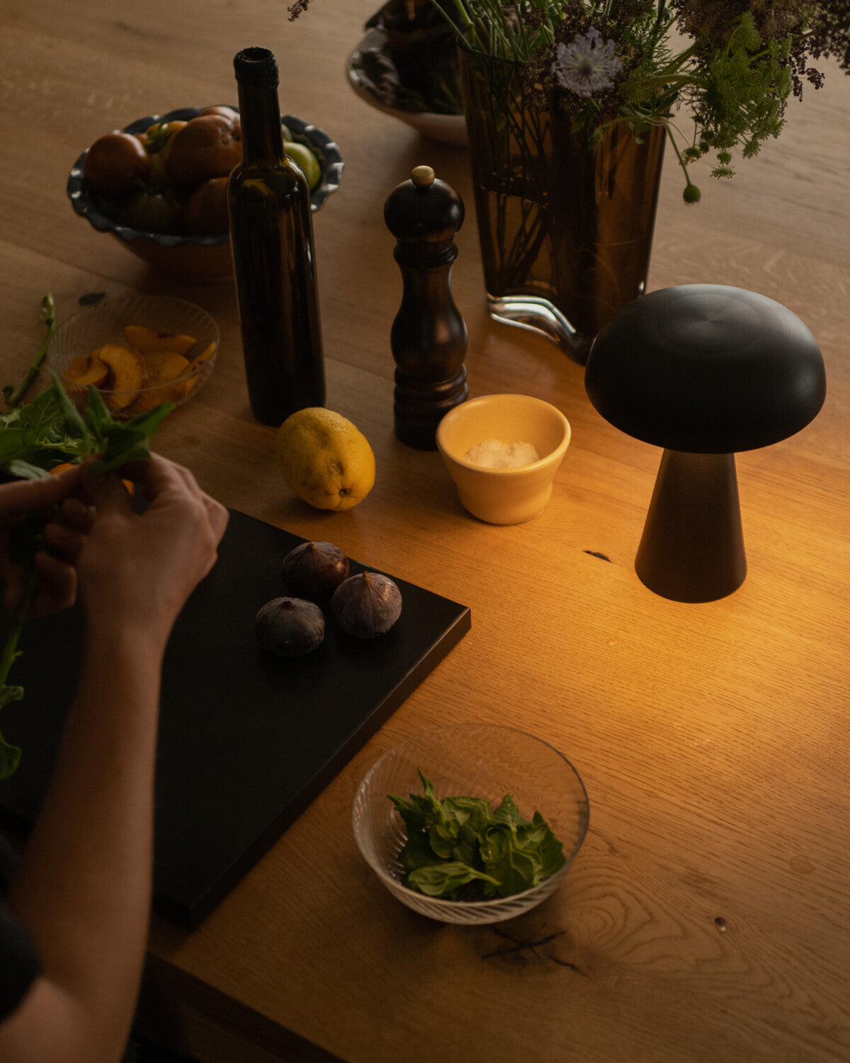 Rechargeable Table Lamp - Minimalist Bedside Light