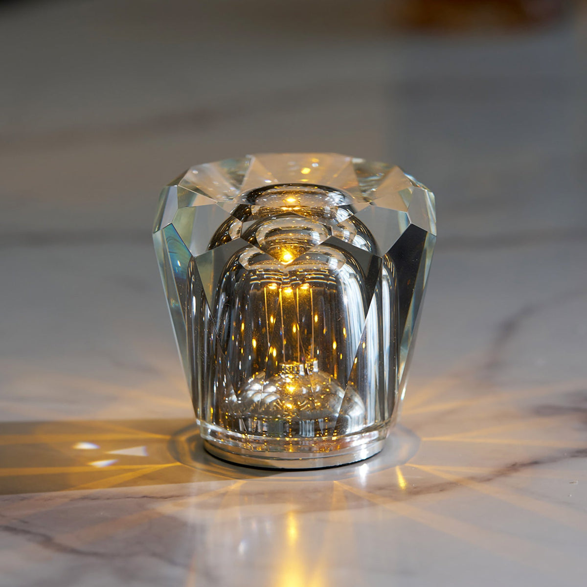 Crystal Diamond Table Lamp (built-in battery)
