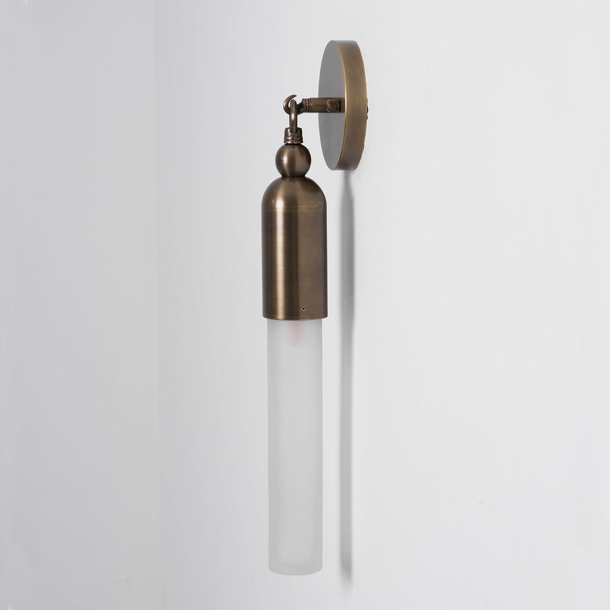 Darby Wall Lamp
