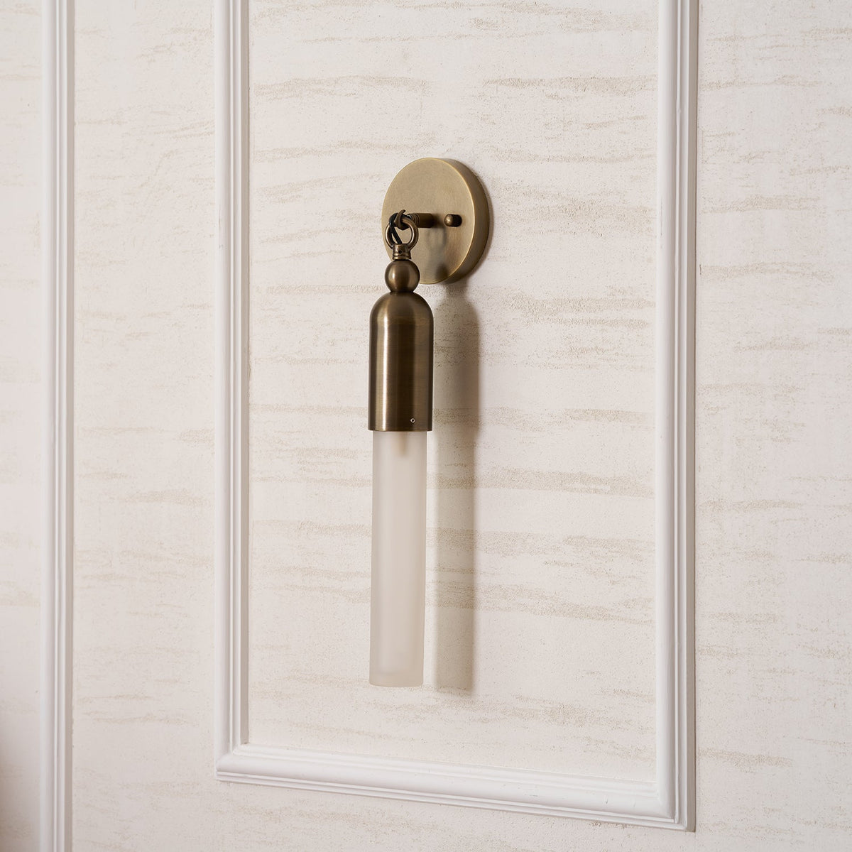 Darby Wall Lamp