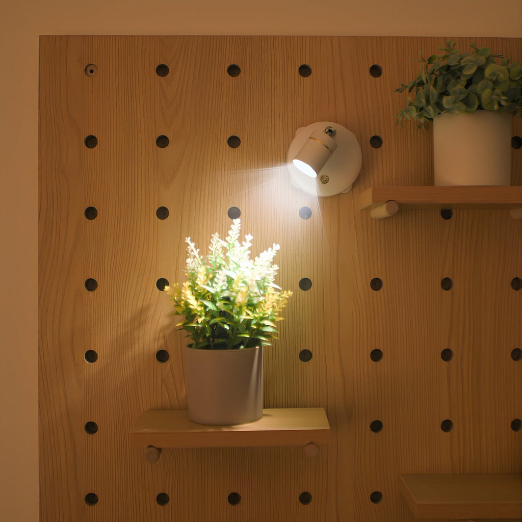 Versatile easy-to-install wall spotlight with remote control