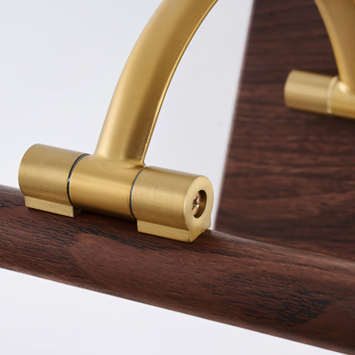 Elowen Wall Lamp