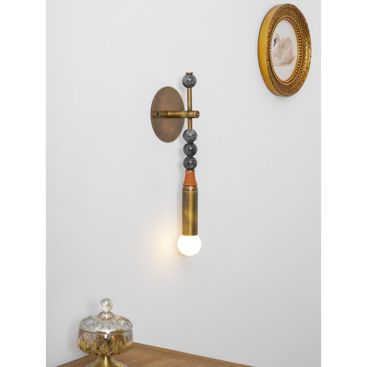 Toam Wall Lamp