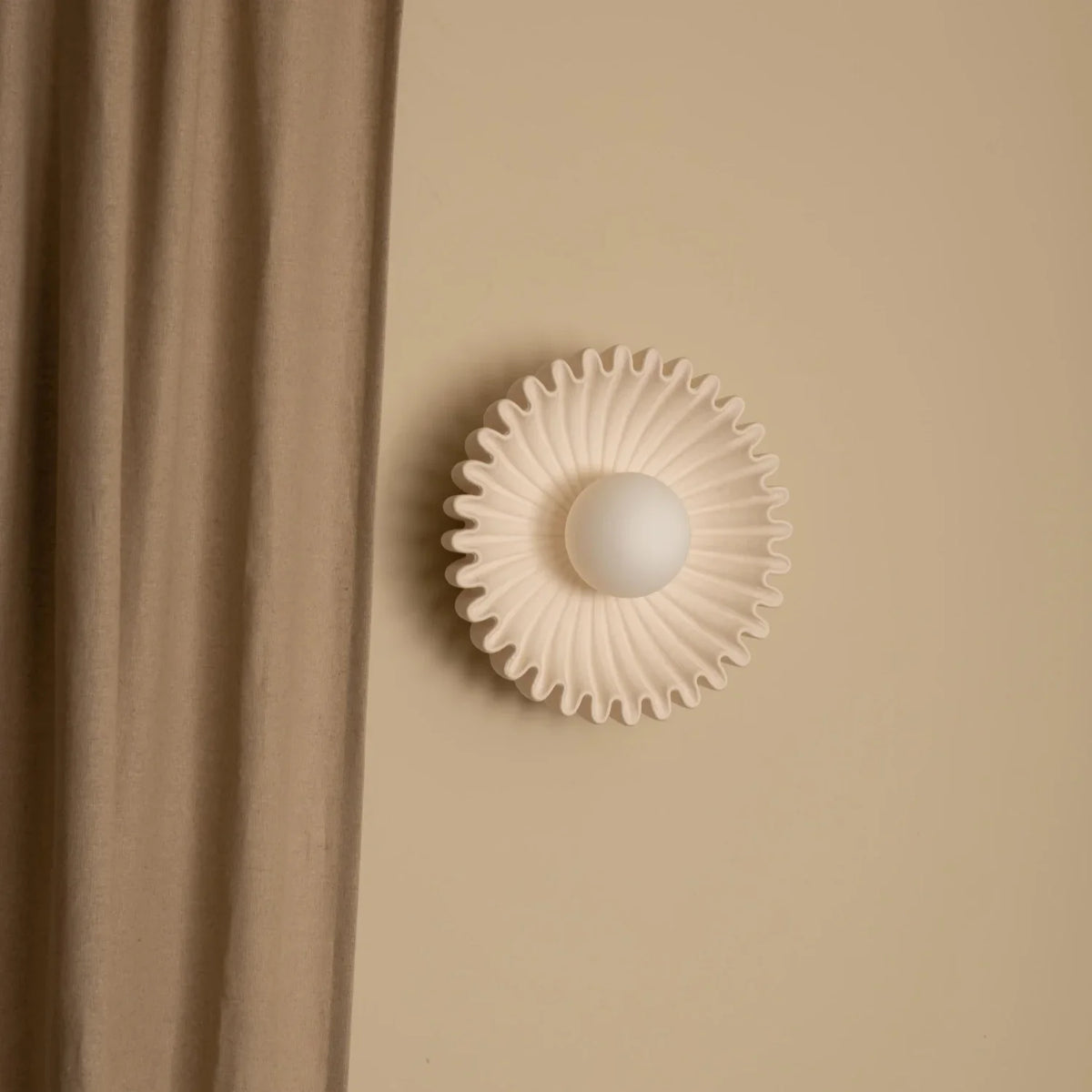 Marenys Modern Ceramic Flower Wall Light