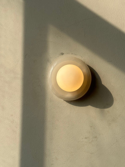 Novi Onyx Wall Lamp