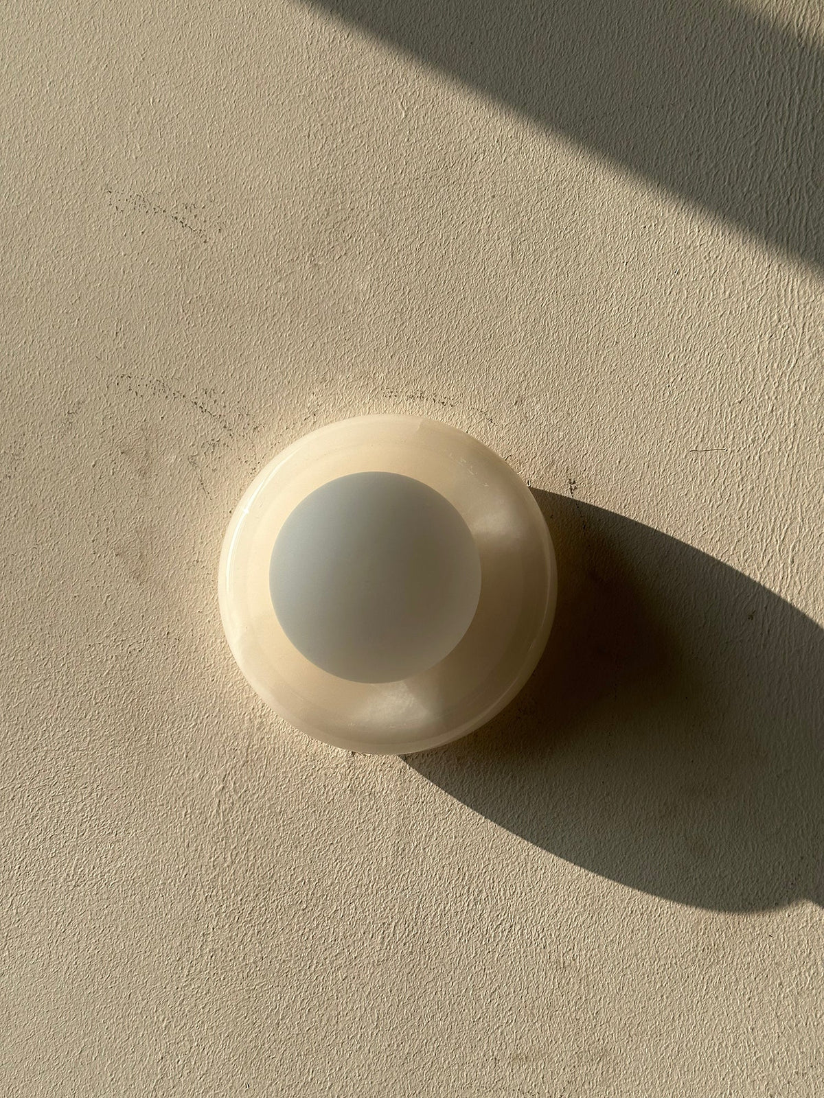 Novi Onyx Wall Lamp