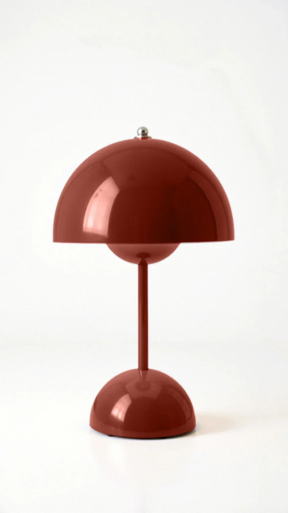 Minimalist Wireless Table Lamp