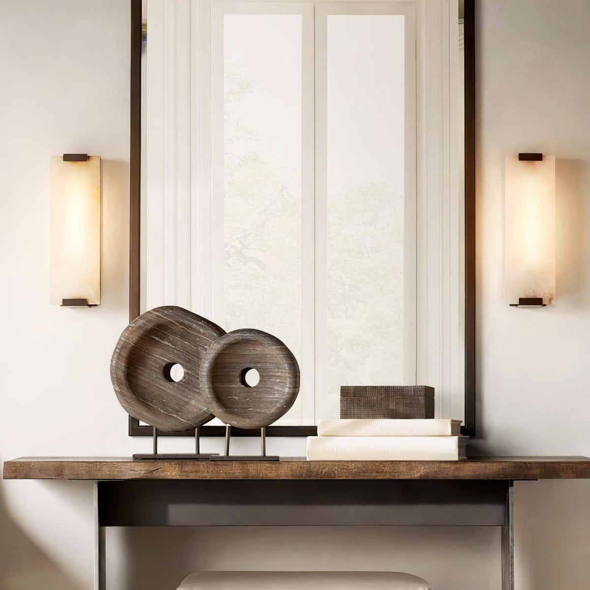 Alabaster Wall Light – Natural Stone Sconce on Brass or Black Frame, 27 or 47cm, Retro Elegance