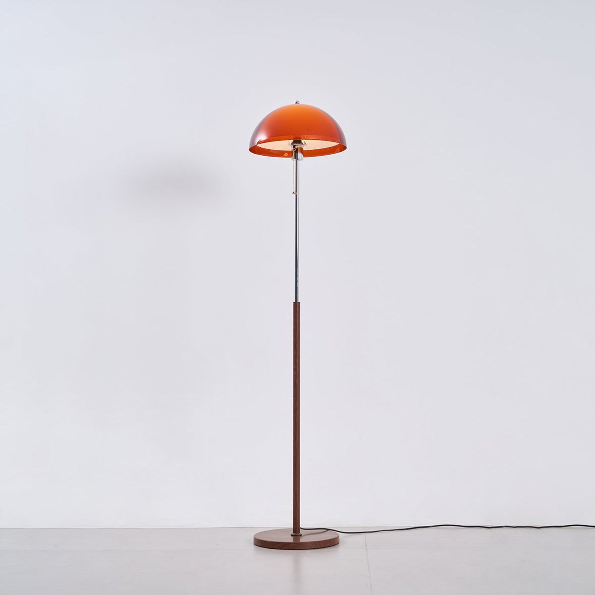 Wooden Floor Lamp – Walnut & Amber Glass Mid-Century Standing Lamp, 153cm, UK Plug