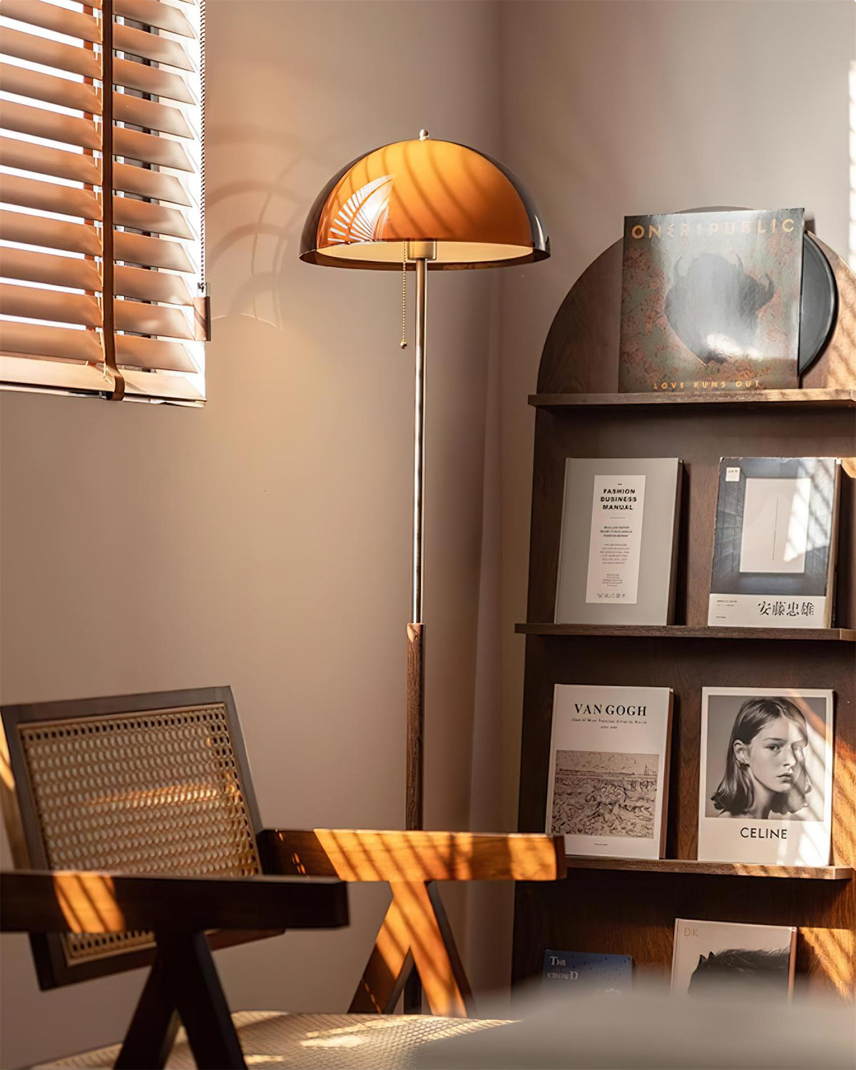 Wooden Floor Lamp – Walnut & Amber Glass Mid-Century Standing Lamp, 153cm, UK Plug