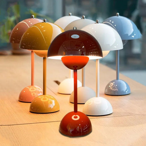Minimalist Wireless Table Lamp