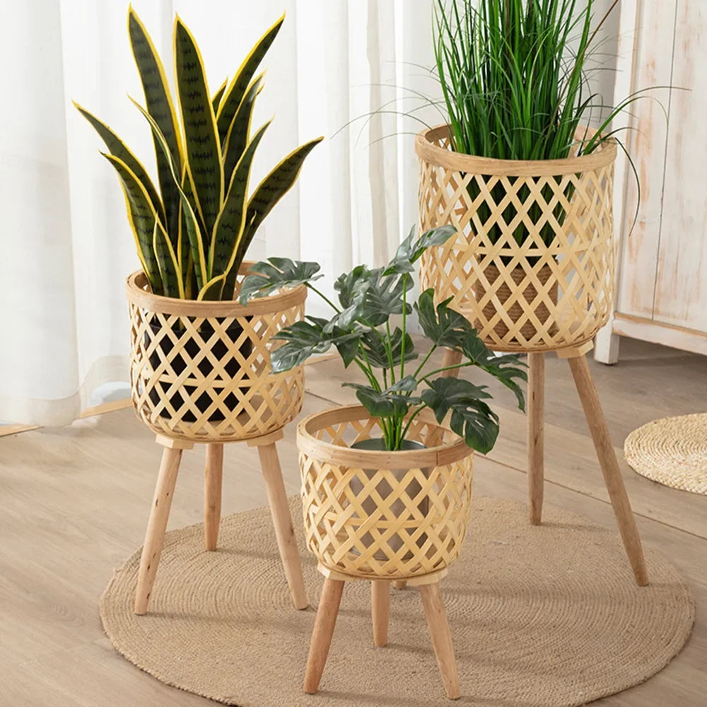Elevated planter stand with stable legs