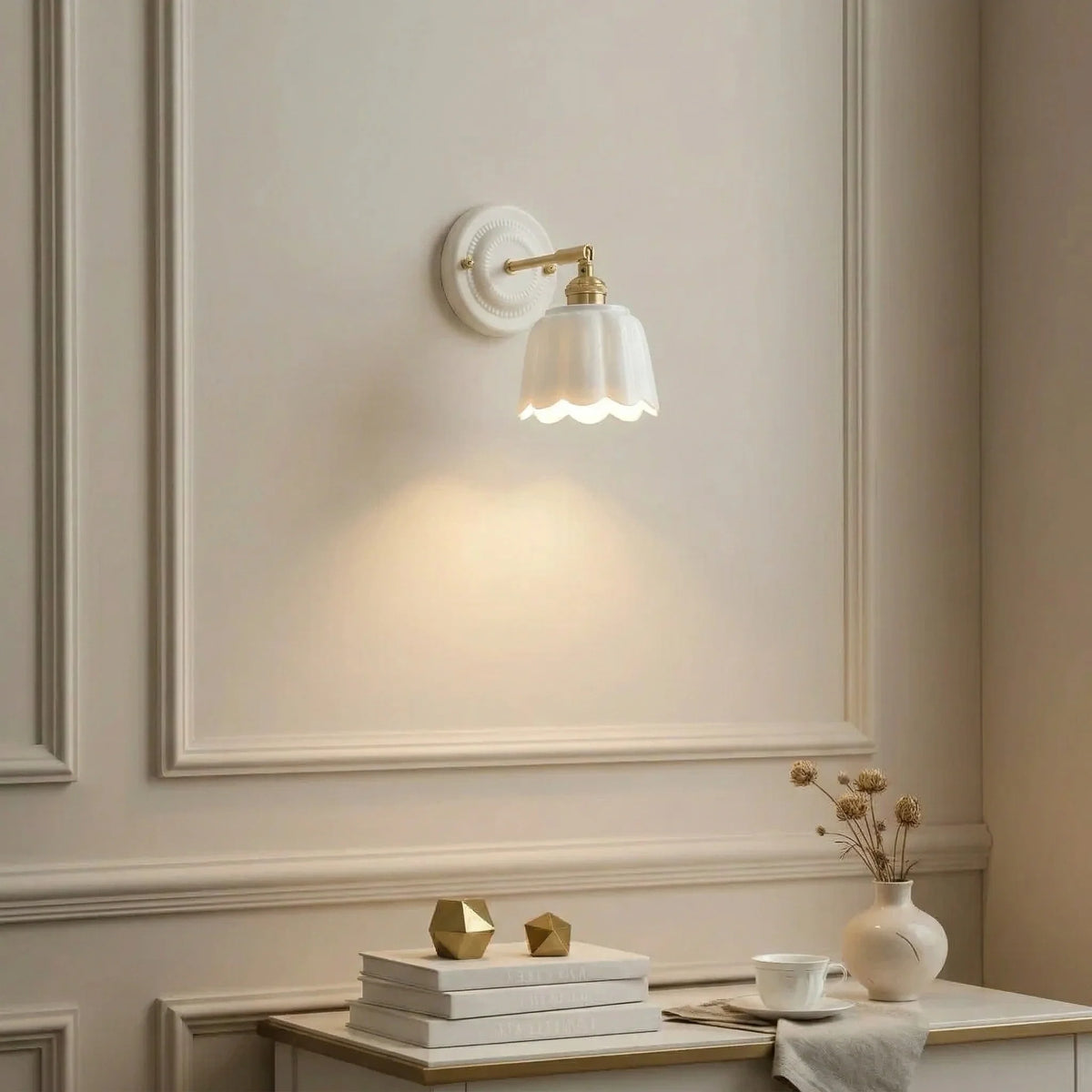 Sidney Vintage Flower Ceramic Wall Sconce