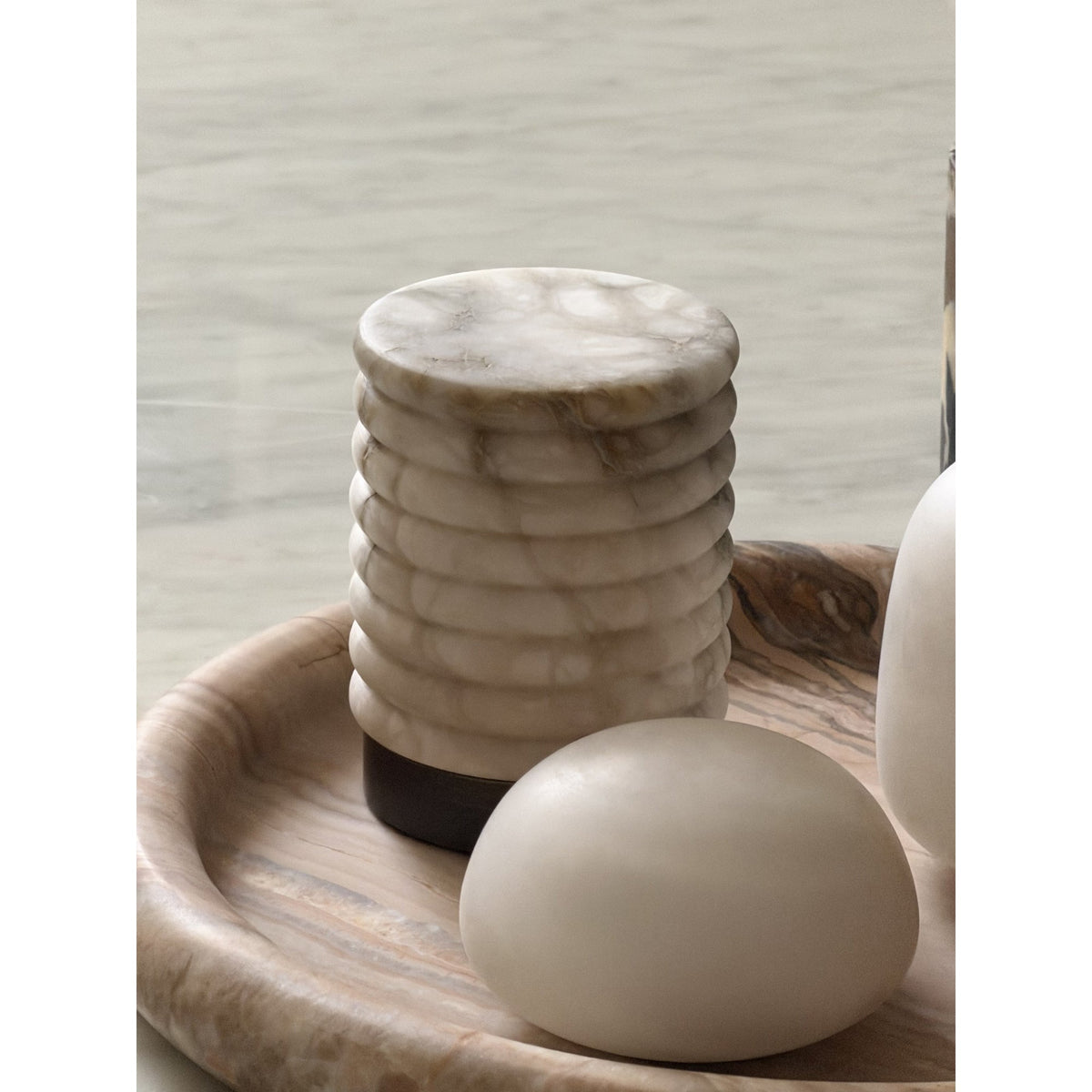 Alabaster Petite Portable Lamp (Built-in Battery)
