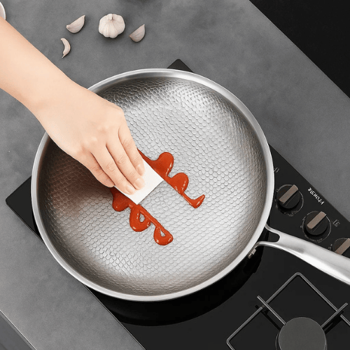 Reliable practical kitchenware – Universal use frying pan