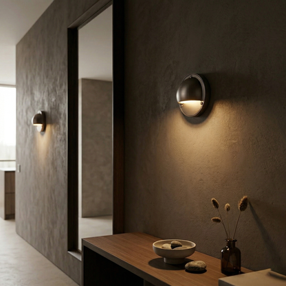 Hardy Wall Lamp
