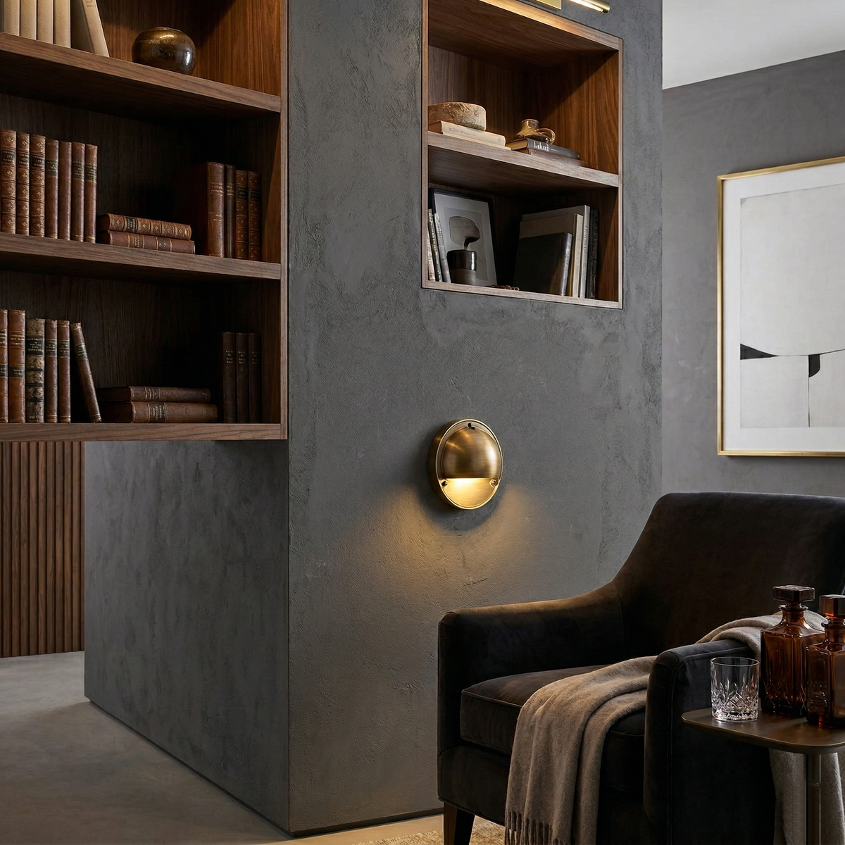 Hardy Wall Lamp