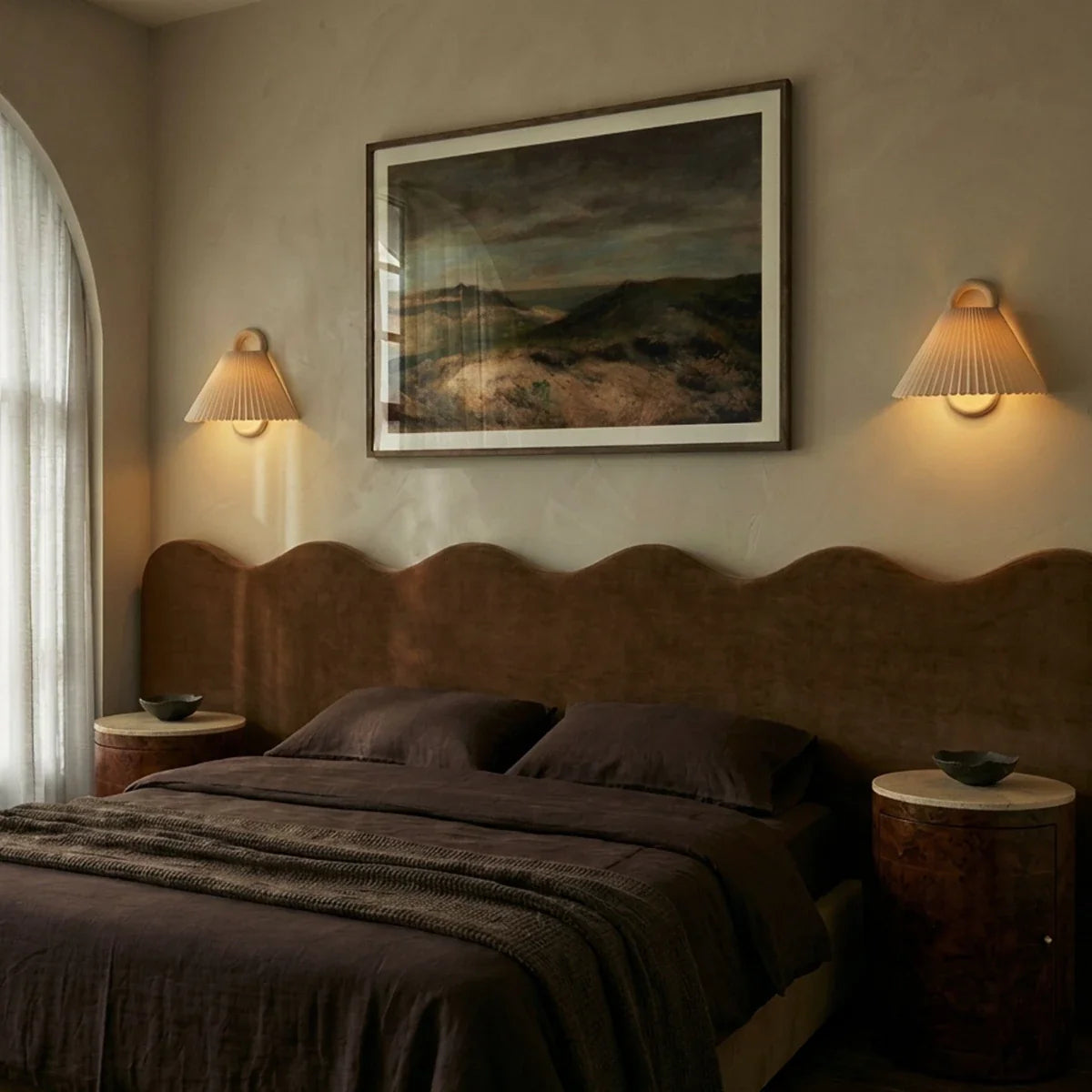 Aine Wall Lamp