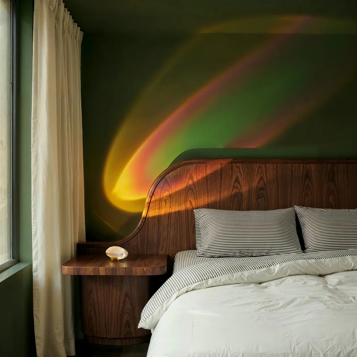 Crystal Eye Table Lamp