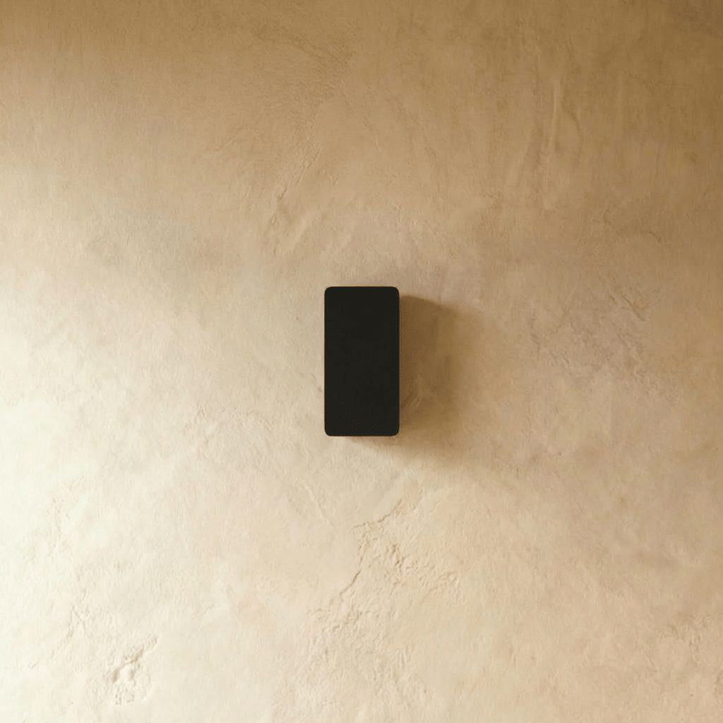 Indira Wall Lamp