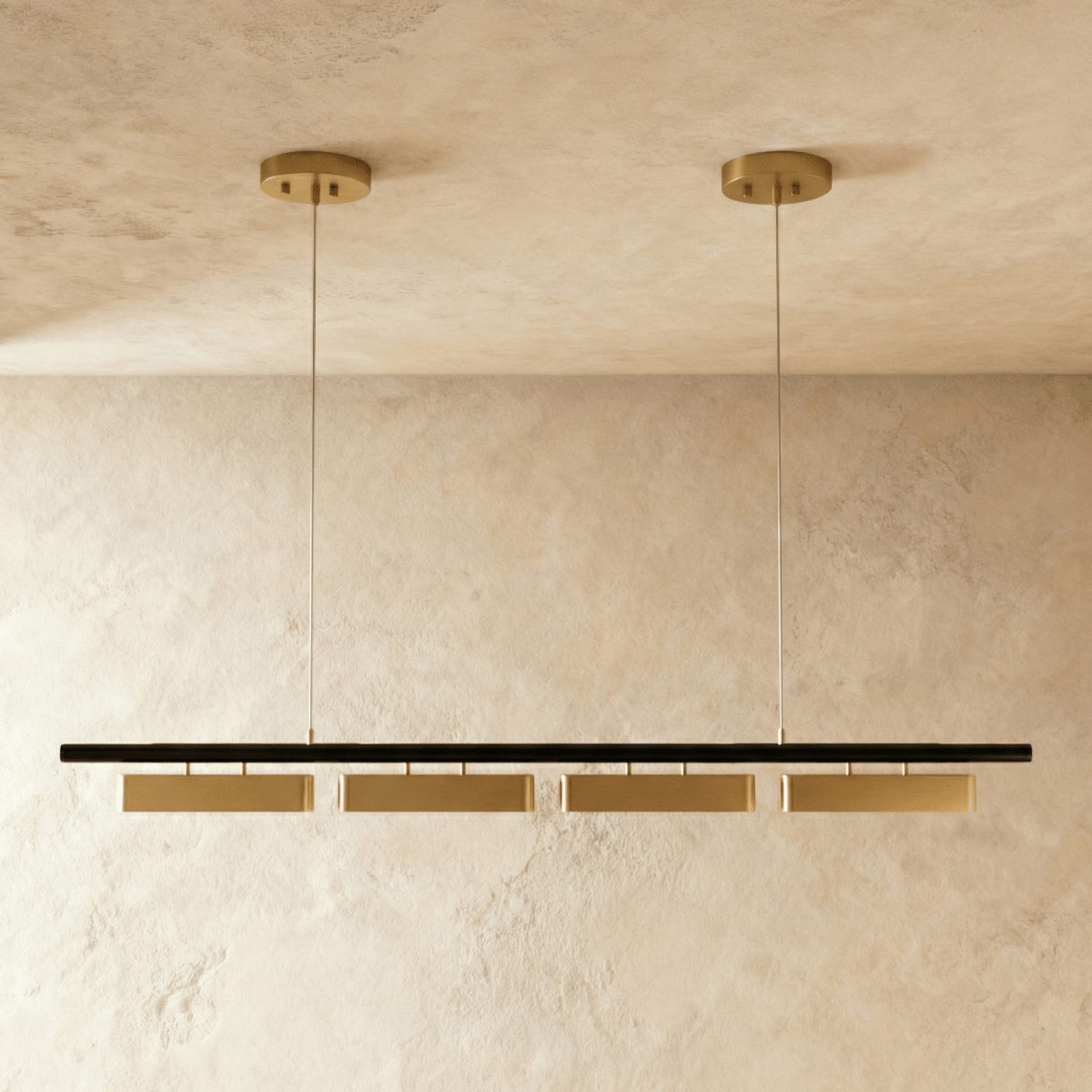 Munira Chandelier