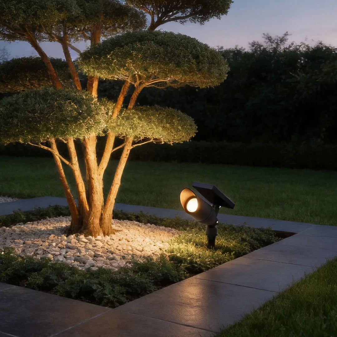 Solar Spotlight for Trees Outdoor Courtyard Lawn Landscape Light