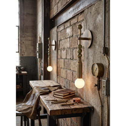 Toam Wall Lamp