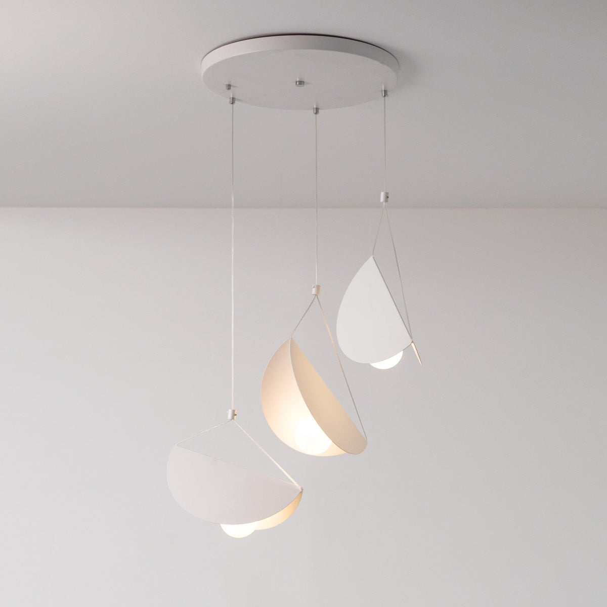 White Glider Minimalist Line Pendant Light