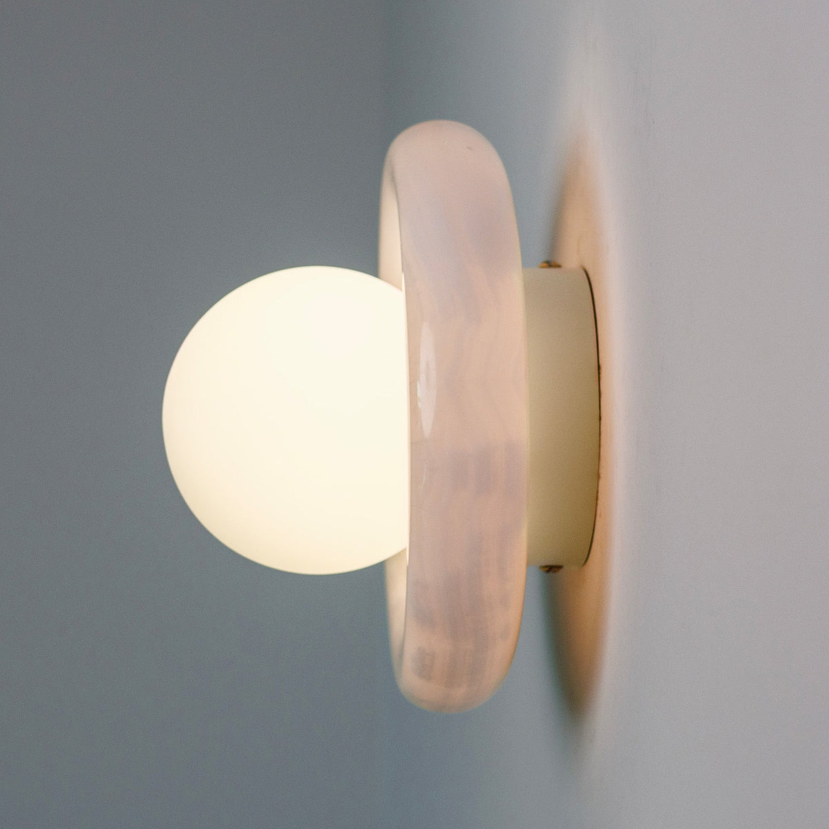 Alabaster Wall Light - Stone Bubble Plate Sconce